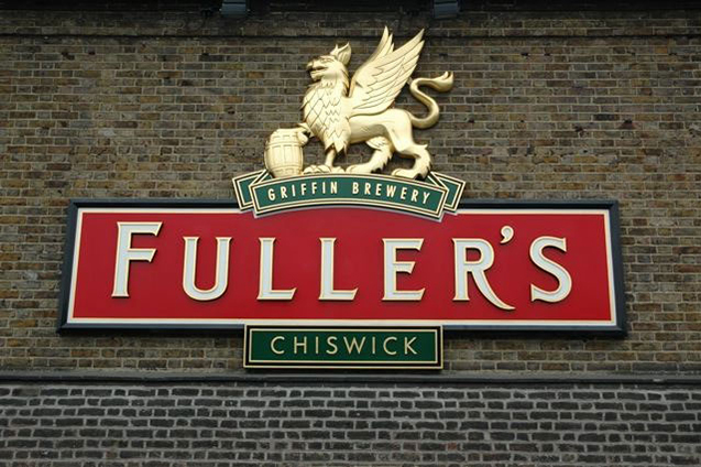 Fuller's Brewery in Londen staat bekend om haar robuuste Engelse ales. Haar ESB-bier is in Amerika zo wijdverbreid nagevolgd dat hij een stijl werd.