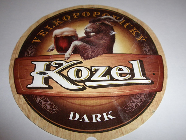 Dit donkere bier van de Kozelbrouwerij in Velké Popovice, nabij Praag, ziet eruit als een knock-out bier, maar heeft slechts 3,8% alcohol.