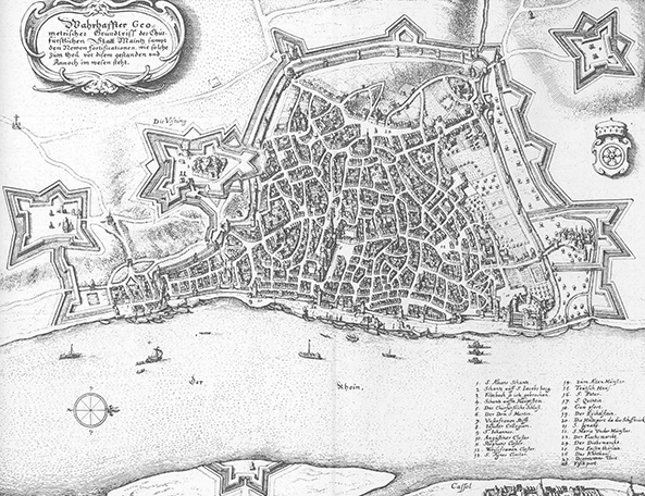 Historische kaart van Mainz met links de Abdij van St. Alban die opgericht werd door Richulf, Aartsbisschop van Mainz in 787 (tijdens de heerschappij van Karel de Grote). De aartsbisschoppen en metropolieten waren ook invloedrijke personen waar Karel rekening mee moest houden. Karels vierde vrouw, Fastrada, overleden in 794, ligt hier begraven.