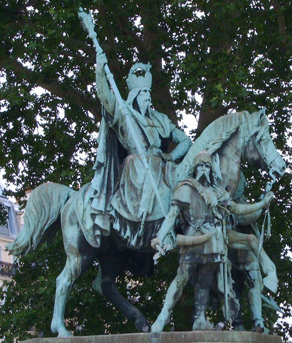 Standbeeld van Karel de Grote te Parijs.