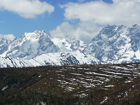 Drie Parallelle Rivieren in Yunnan