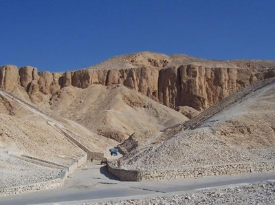 1979: Antiek Thebe en zijn necropool