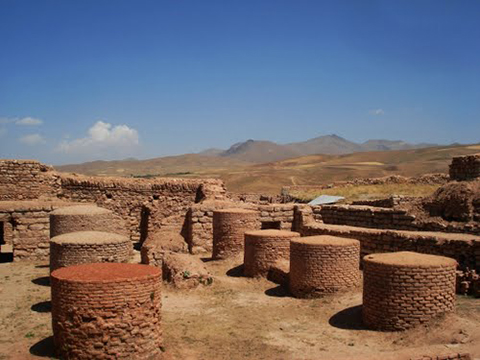 Takht-e Soleyman