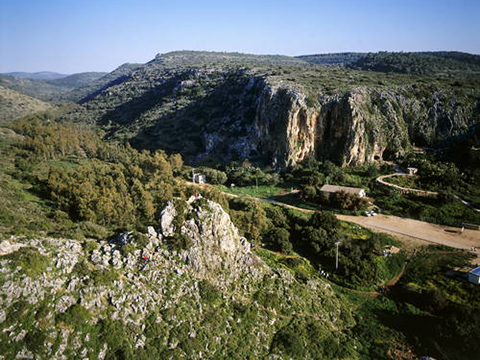 Locaties van menselijke evolutie op de Karmelberg: de grotten van Nahal Me'arot / Wadi el-Mughara